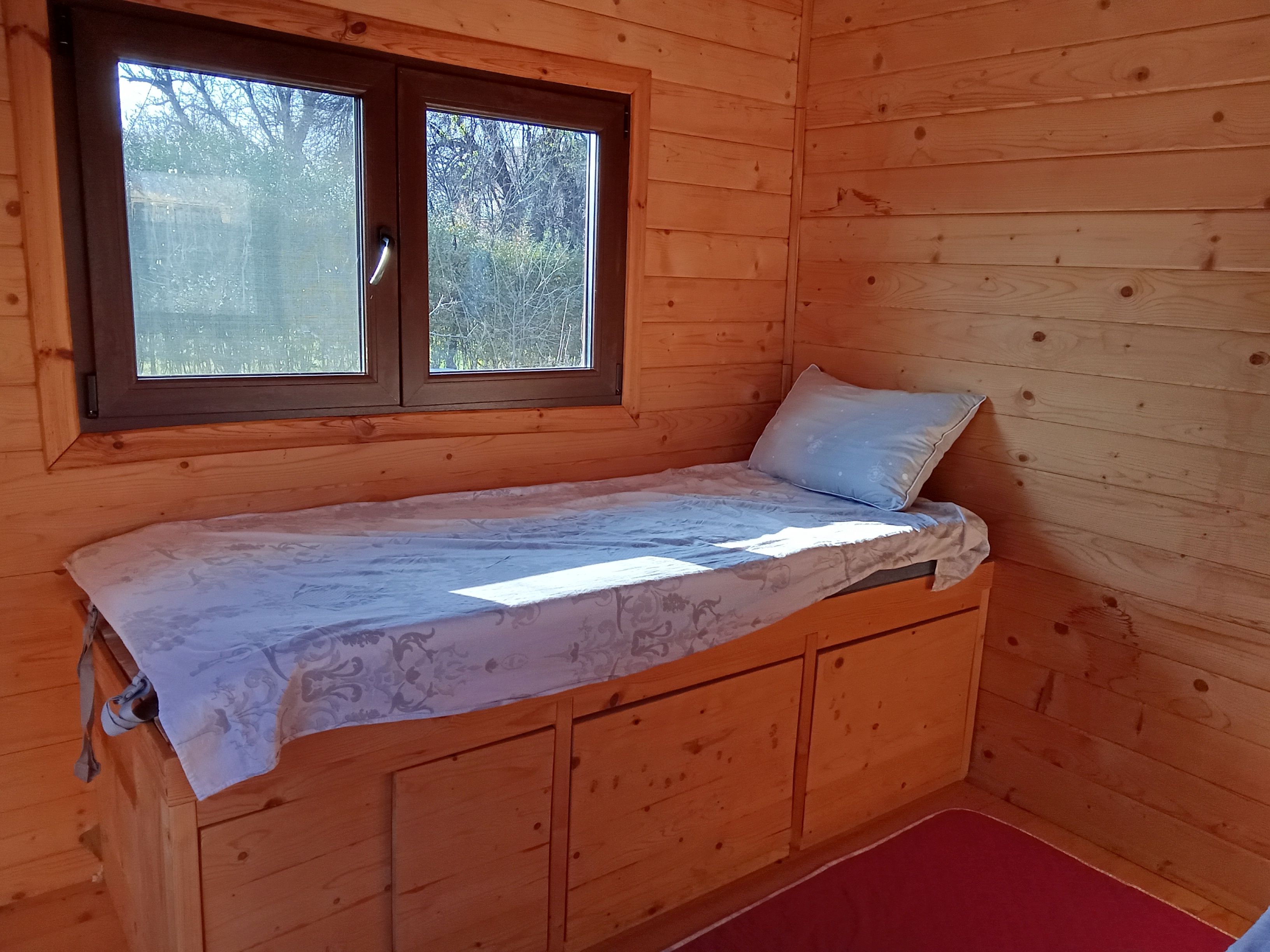 Медена Градина Съединение