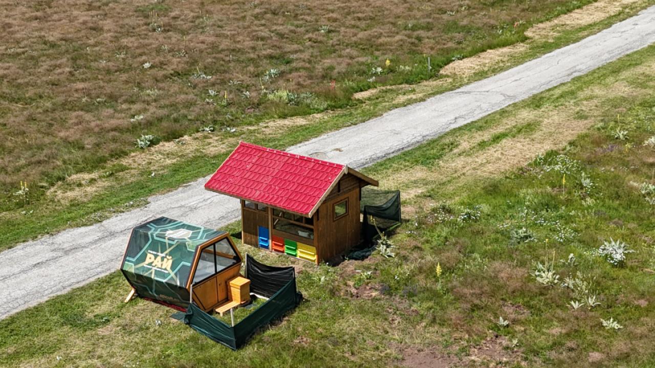 пчелен уелнес - КОШЕРНИ КЪЩИ НА УЗАНА
